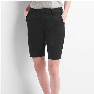 Gap Bermuda Shorts 🌵